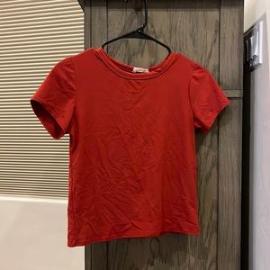 Maroon/red tee